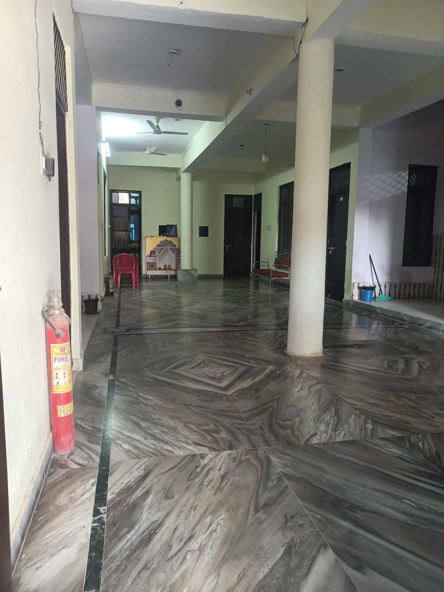 Hotel O Gracious Inn Lakhnau Kültér fotó