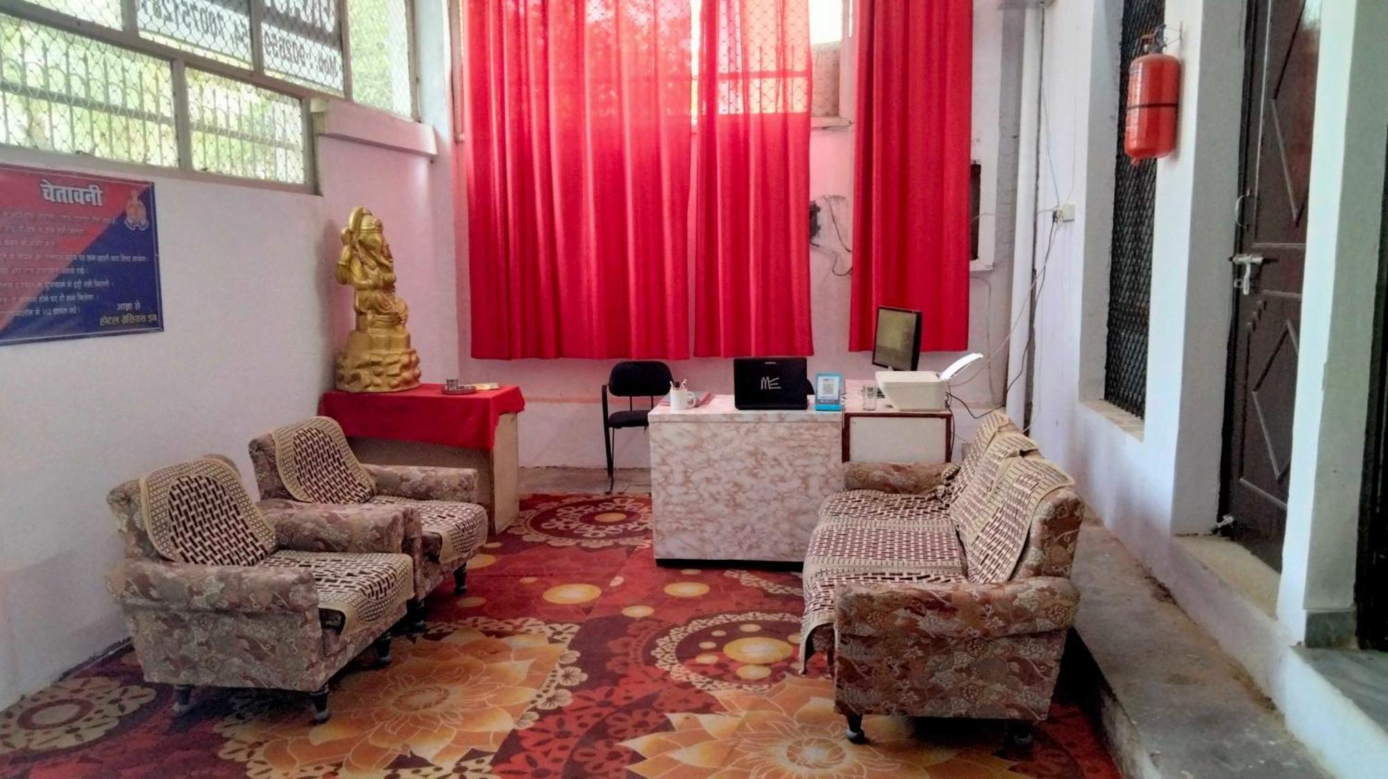 Hotel O Gracious Inn Lakhnau Kültér fotó