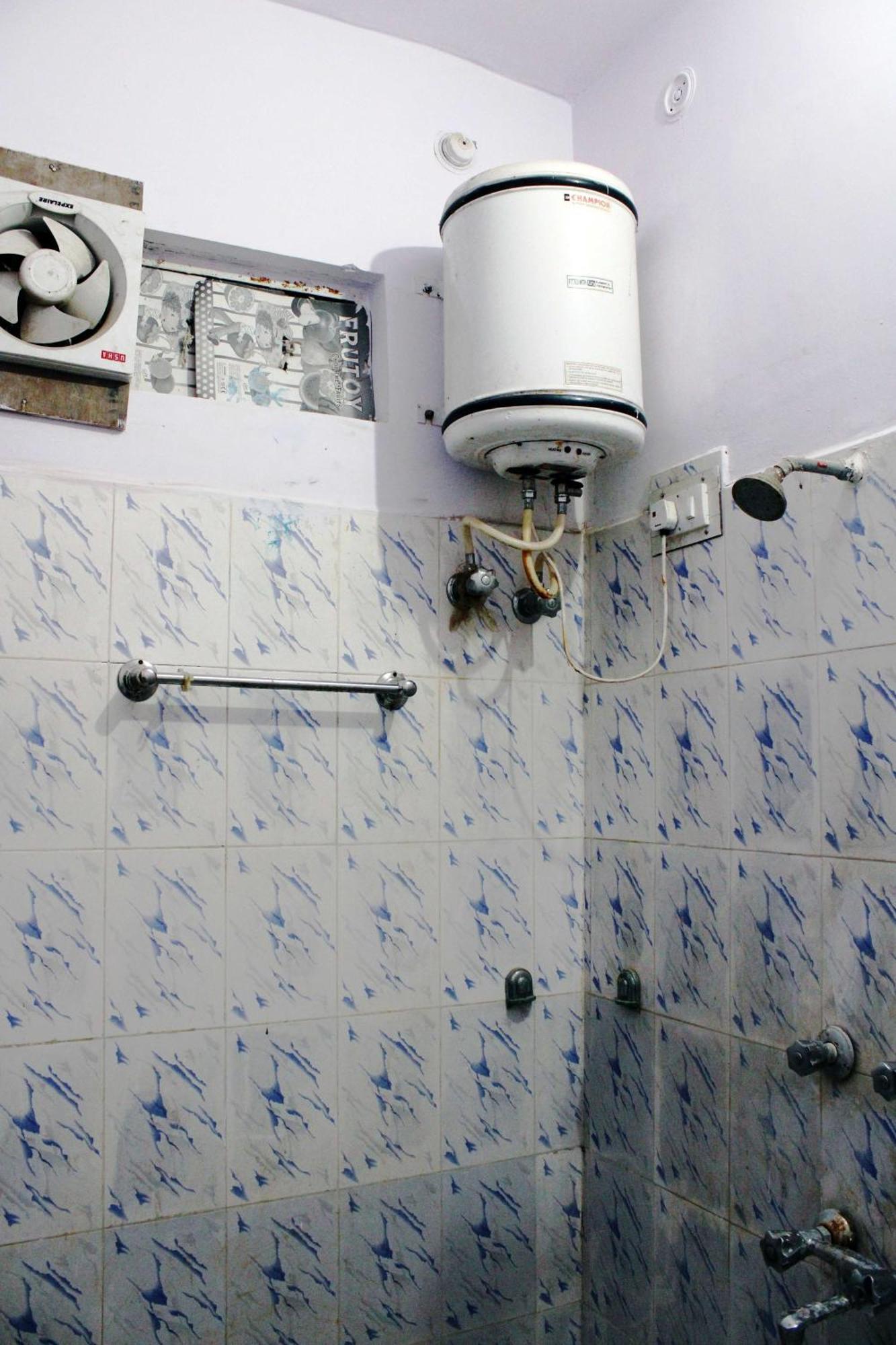 Hotel O Gracious Inn Lakhnau Kültér fotó